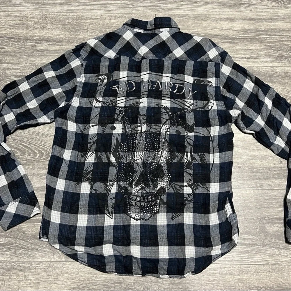 ED‎ Hardy Shirt Mens L Large Blue Black Embroidered Logo Embellished Rhinestone - Picture 7 of 7